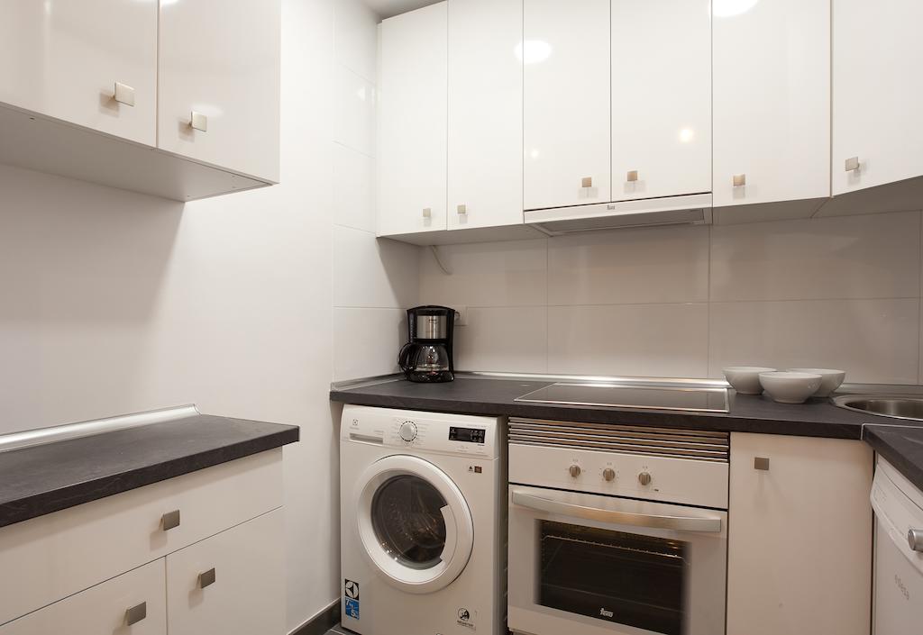 Barnapartments Basic Gracia Барселона Экстерьер фото
