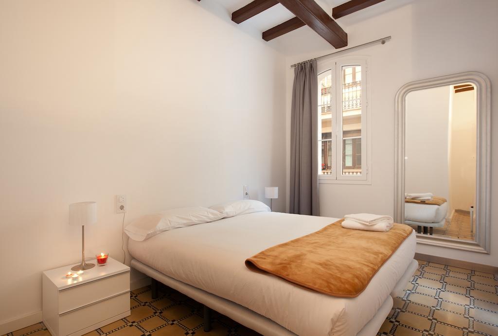 Barnapartments Basic Gracia Барселона Экстерьер фото