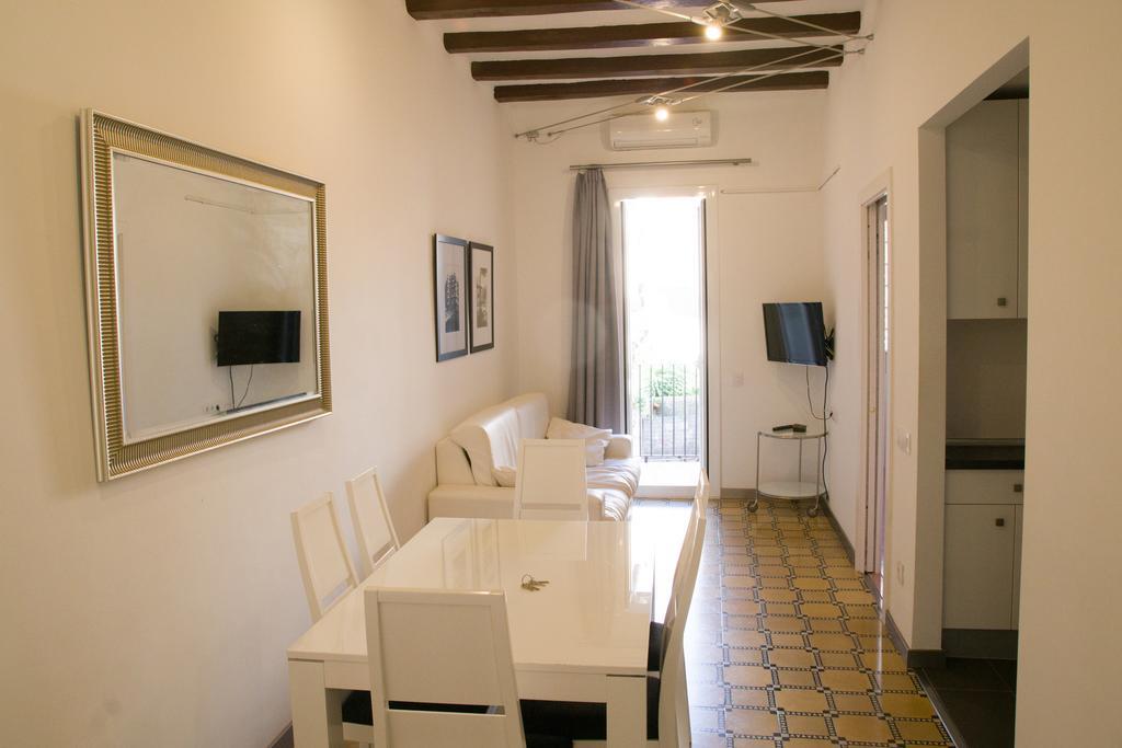 Barnapartments Basic Gracia Барселона Экстерьер фото