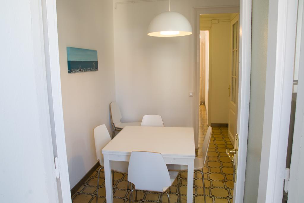 Barnapartments Basic Gracia Барселона Экстерьер фото