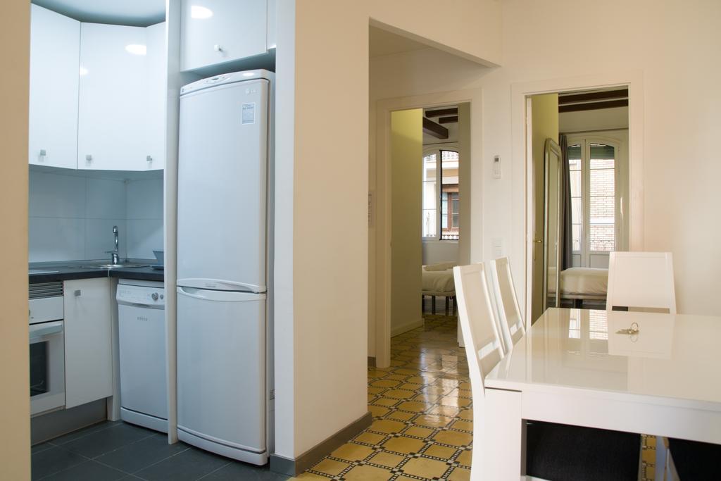 Barnapartments Basic Gracia Барселона Экстерьер фото