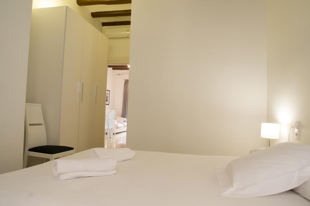 Barnapartments Basic Gracia Барселона Экстерьер фото