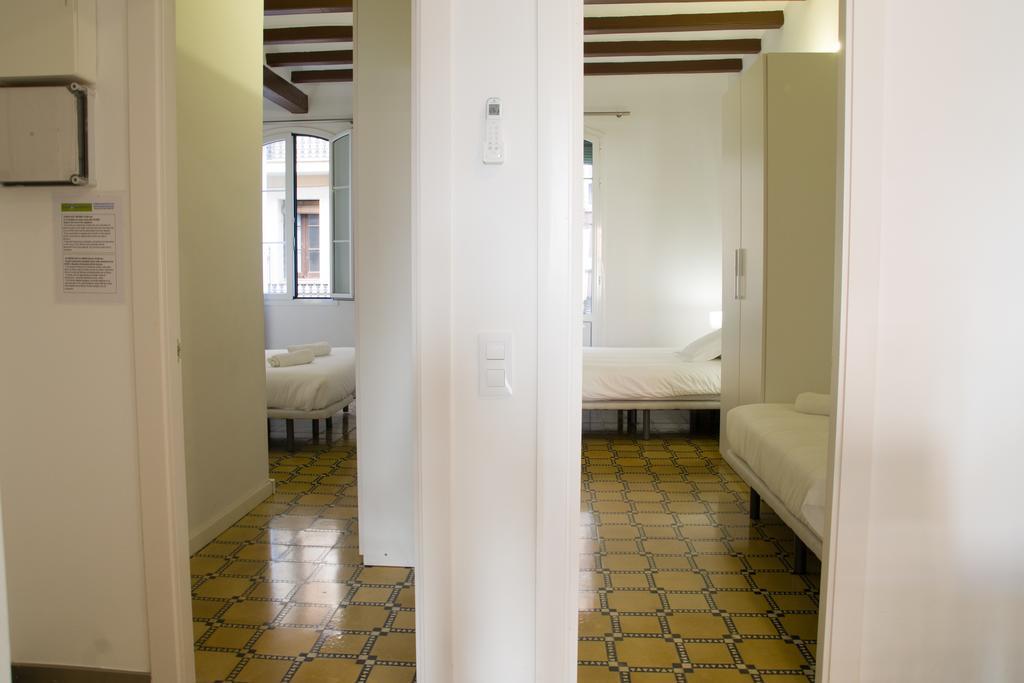 Barnapartments Basic Gracia Барселона Экстерьер фото